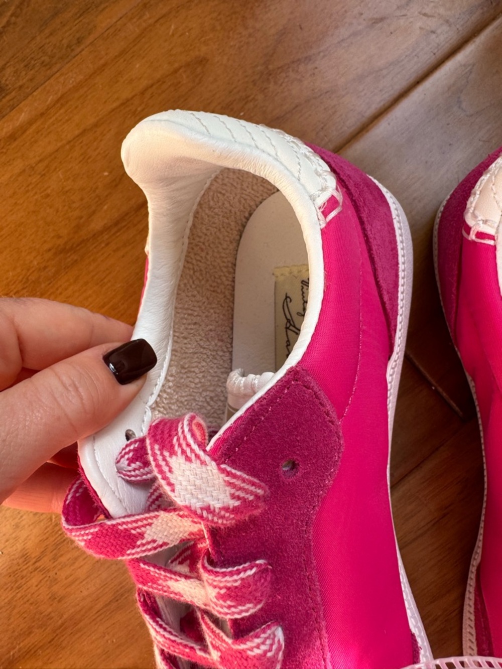 NWT Vintage Havana Hot Pink Low Top Sneakers Sz 9 (no original box) - Picture 7 of 11